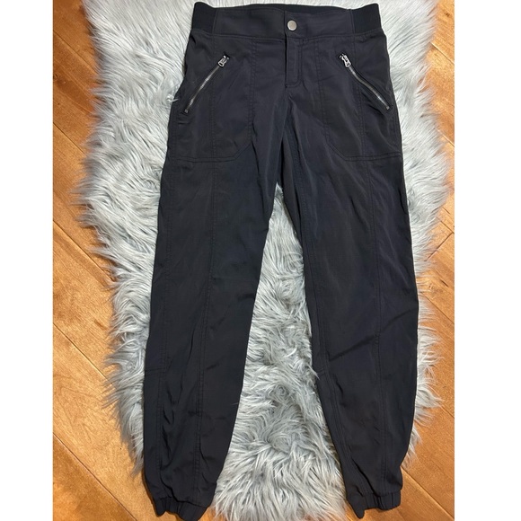 Athleta Black Trekkie North Jogger Travel Hike Pant Size 0 - Picture 3 of 5